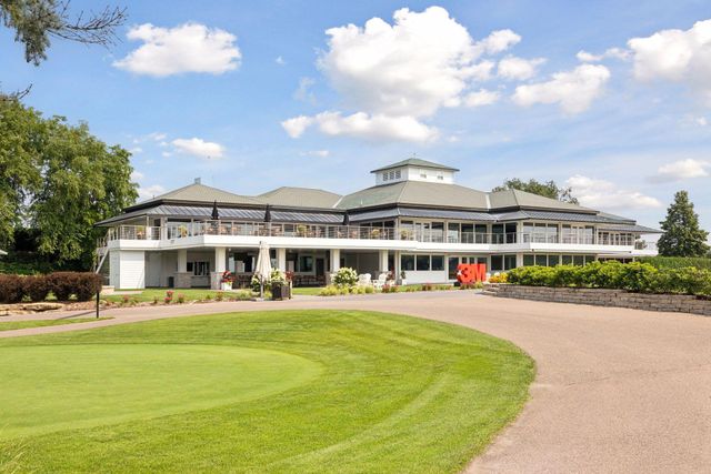 1389 Palmer Drive N, Lake Elmo, MN 55042