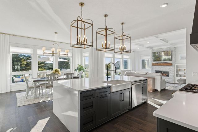 1389 Palmer Drive N, Lake Elmo, MN 55042