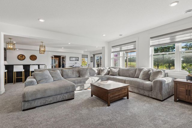 1389 Palmer Drive N, Lake Elmo, MN 55042