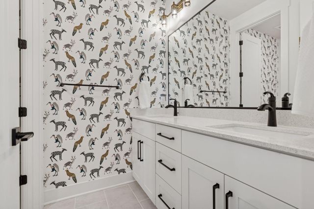 1389 Palmer Drive N, Lake Elmo, MN 55042