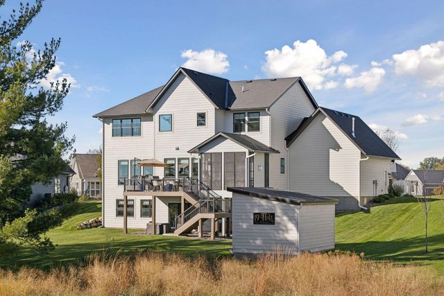 1389 Palmer Drive N, Lake Elmo, MN 55042