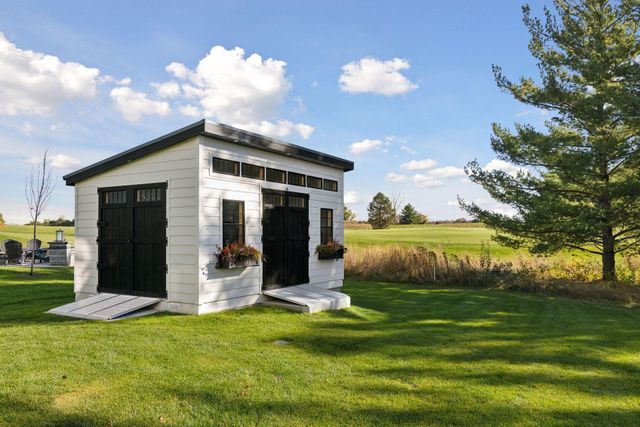 1389 Palmer Drive N, Lake Elmo, MN 55042