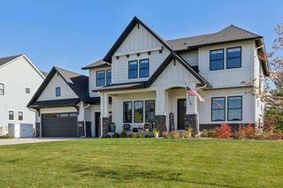 1389 Palmer Drive N, Lake Elmo, MN 55042