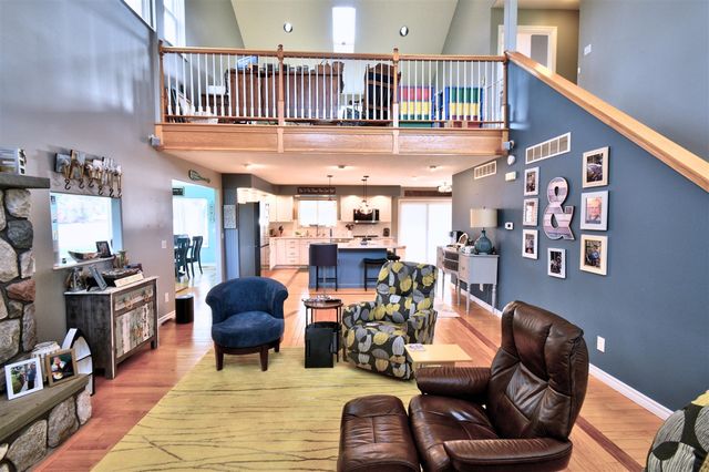 1291 S Queensway Drive, Lake Isabella, MI 48893
