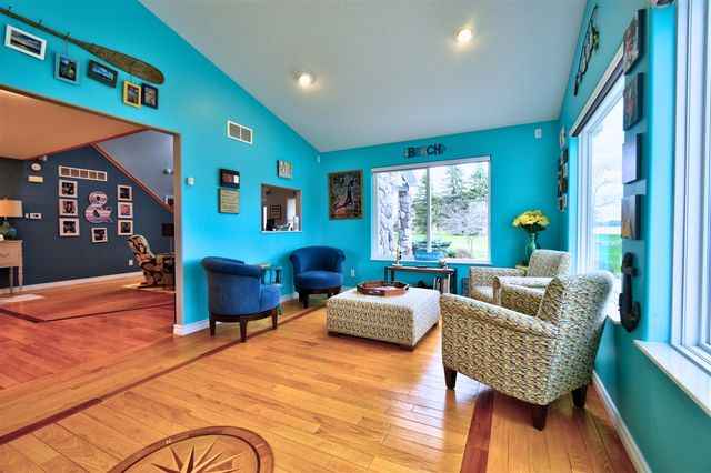 1291 S Queensway Drive, Lake Isabella, MI 48893