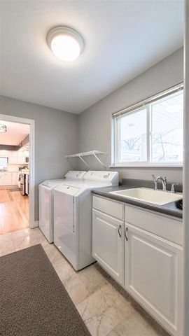 1291 S Queensway Drive, Lake Isabella, MI 48893