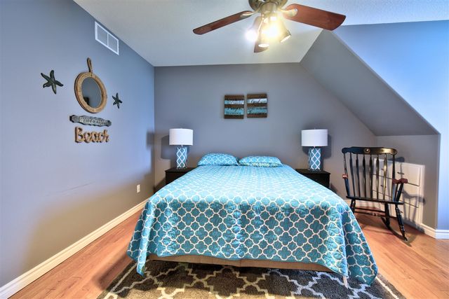 1291 S Queensway Drive, Lake Isabella, MI 48893