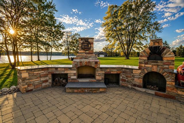 1291 S Queensway Drive, Lake Isabella, MI 48893