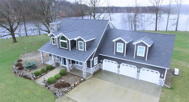 1291 S Queensway Drive, Lake Isabella, MI 48893