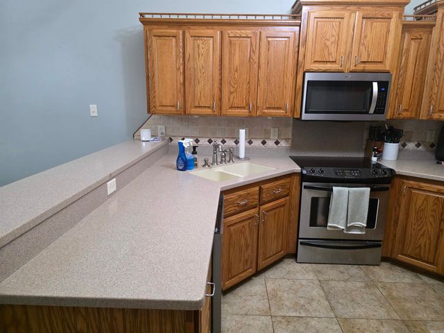 599 N Holly St, Beebe, AR 72012