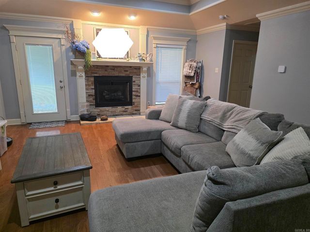 599 N Holly St, Beebe, AR 72012