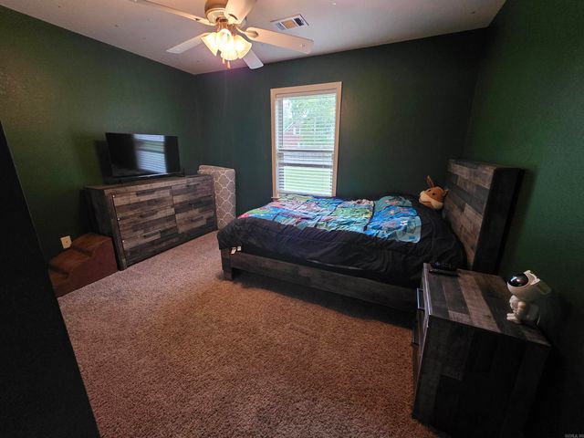 599 N Holly St, Beebe, AR 72012