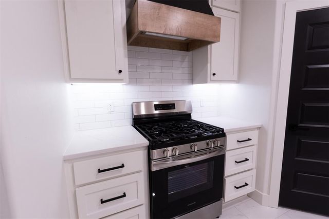 4348 Raymond Lane, Guthrie, OK 73044