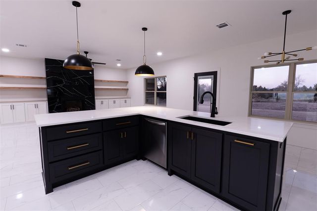 4348 Raymond Lane, Guthrie, OK 73044