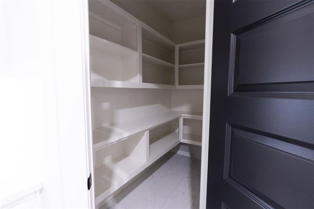 4348 Raymond Lane, Guthrie, OK 73044