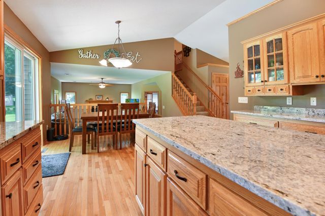 1007 Arbor Way, Sauk Rapids, MN 56379