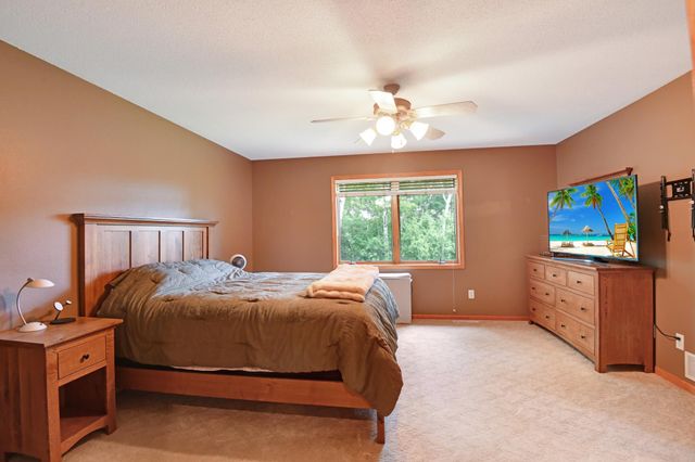 1007 Arbor Way, Sauk Rapids, MN 56379