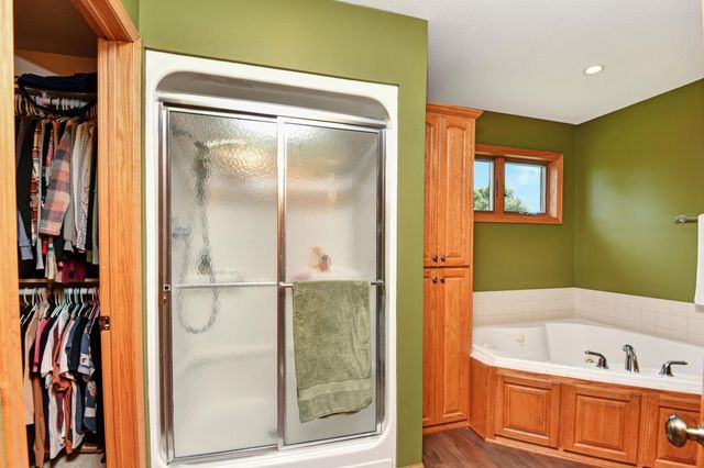 1007 Arbor Way, Sauk Rapids, MN 56379