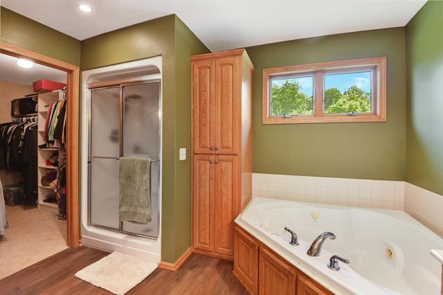 1007 Arbor Way, Sauk Rapids, MN 56379
