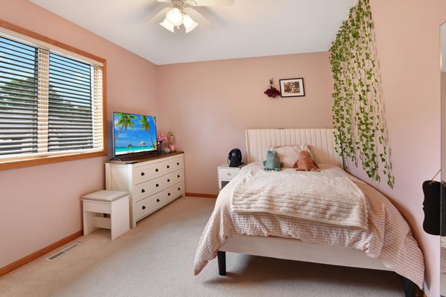 1007 Arbor Way, Sauk Rapids, MN 56379