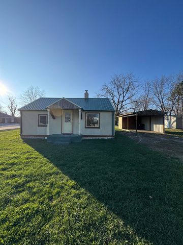 203 S Division Street, Seymour, MO 65746