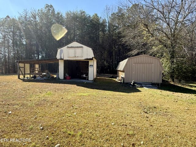 172 County Road 653, Athens, TN 37303