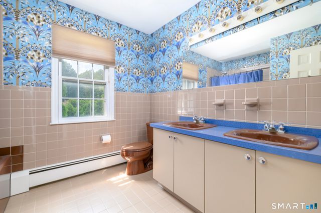 99 Fawnfield Road, Stamford, CT 06903