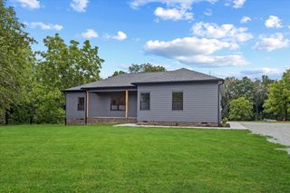 1038 W Main St, Hohenwald, TN 38462