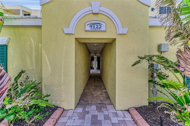 9122 MIDNIGHT PASS ROAD 24, Sarasota, FL 34242