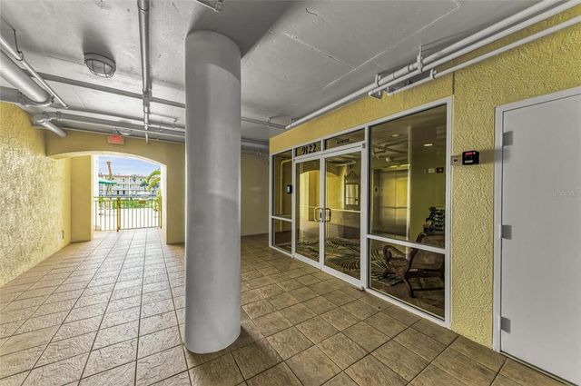 9122 MIDNIGHT PASS ROAD 24, Sarasota, FL 34242