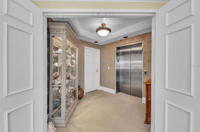 9122 MIDNIGHT PASS ROAD 24, Sarasota, FL 34242