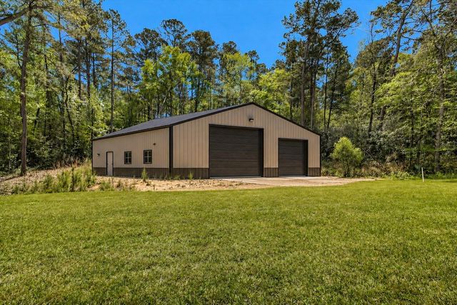 150 Sky Oak Lane, Huntsville, TX 77340