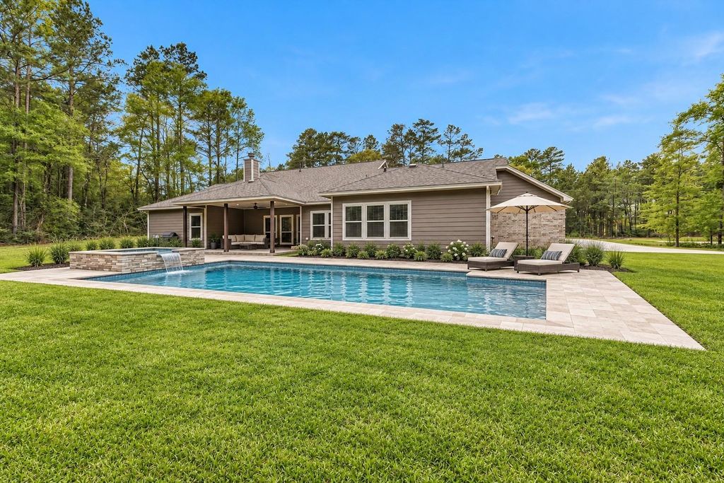 150 Sky Oak Lane, Huntsville, TX 77340