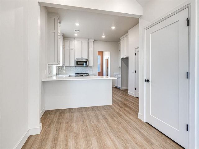 29596 Memory Lane B, Norman, OK 73072