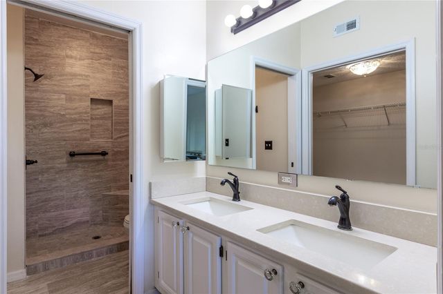 10000 SW 52ND AVENUE 124, Gainesville, FL 32608