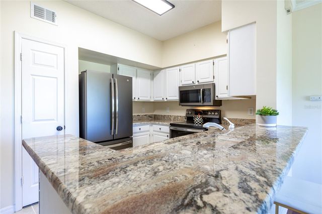 10000 SW 52ND AVENUE 124, Gainesville, FL 32608