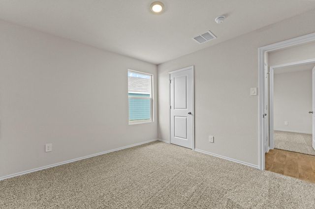 2203 Loganberry LN, Luling, TX 78648