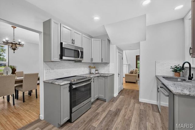101 Mesa Drive, Collinsville, IL 62234