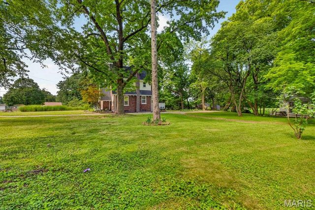 101 Mesa Drive, Collinsville, IL 62234