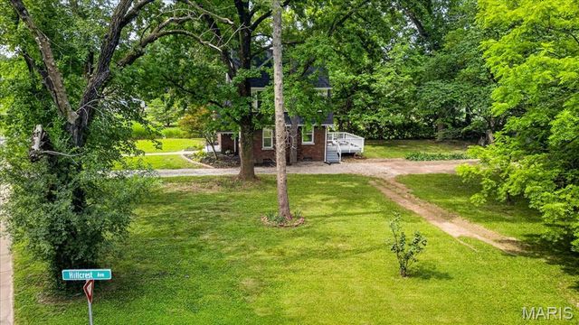 101 Mesa Drive, Collinsville, IL 62234
