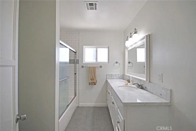 10622 Zelzah Avenue, Granada Hills, CA 91344