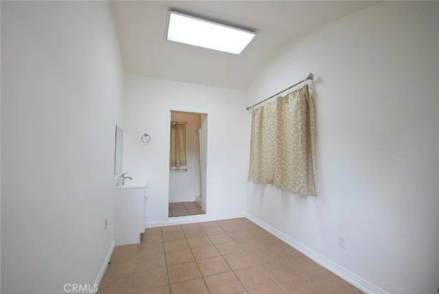 10622 Zelzah Avenue, Granada Hills, CA 91344