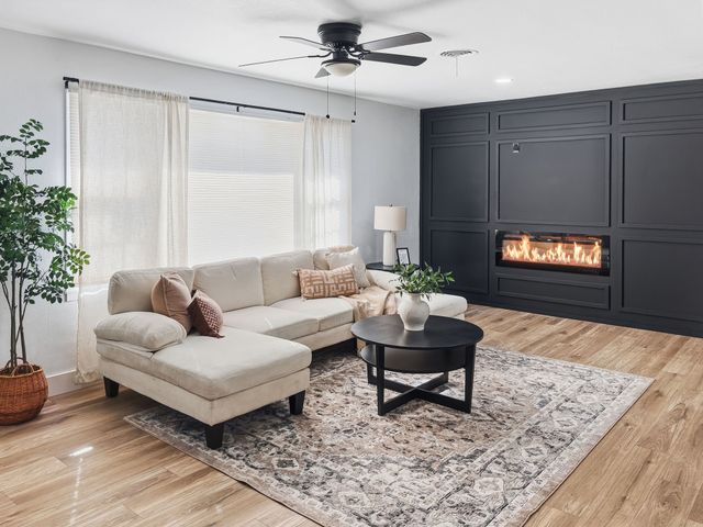 5421 JERRI, Haltom City, TX 76116