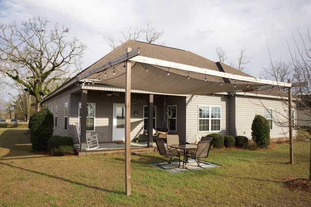 920 Windmill, Newton, AL 36352