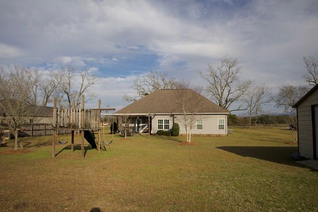 920 Windmill, Newton, AL 36352