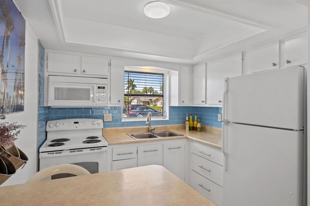 2735 Dudley Drive E C, West Palm Beach, FL 33415