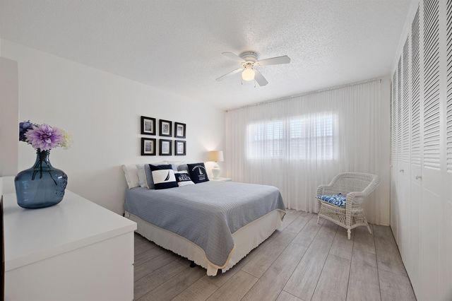 2735 Dudley Drive E C, West Palm Beach, FL 33415