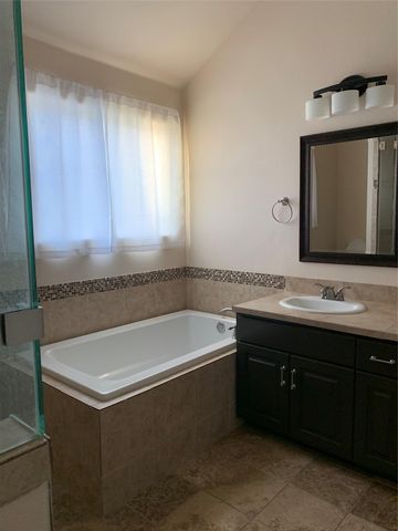 3800 Annapolis CV, Lago Vista, TX 78645