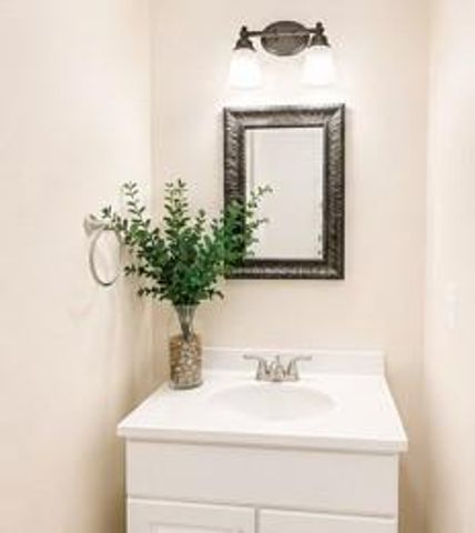 3800 Annapolis CV, Lago Vista, TX 78645