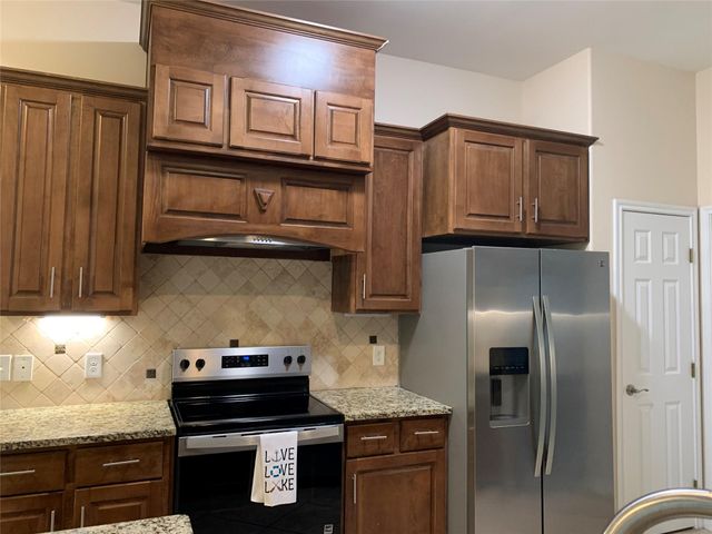 3800 Annapolis CV, Lago Vista, TX 78645